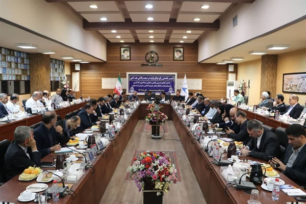 کمیسیون قضایی و فراکسیون کارآفرینی مجلس در مسیر رفع موانع تولید صنعت پالایش نفت